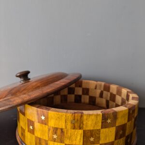 Premium Wooden HotPot - Round Checkered Chess Design – 30 × 30 × 13 cm | LeriLi MegaMall